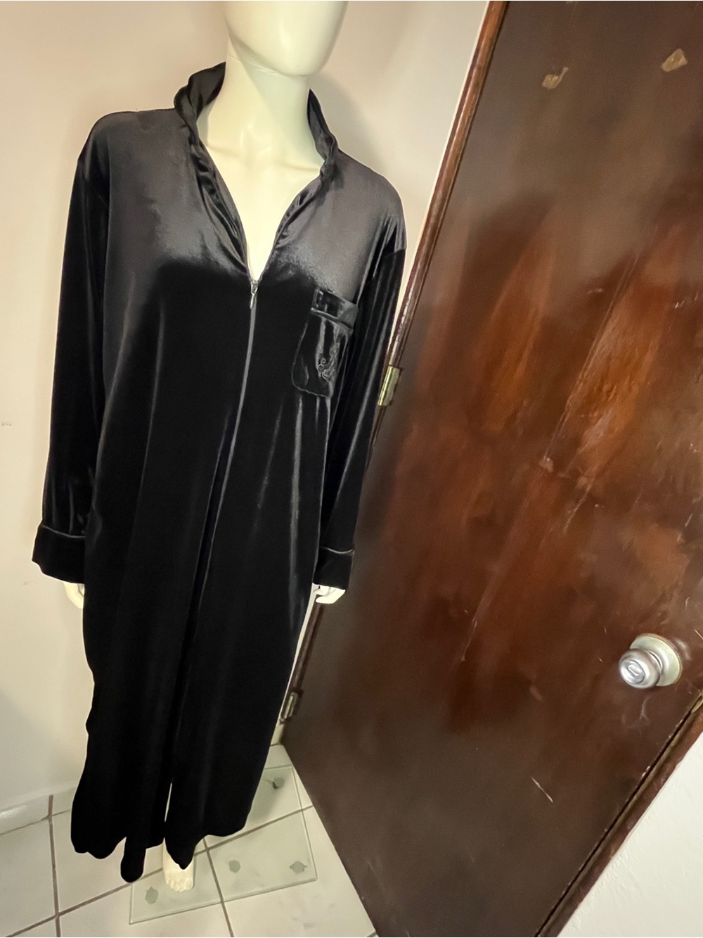 Lauren Ralph Lauren Burgundy Full Zip Velvet Robe Sz M with Pockets